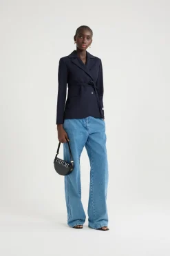 Veste ajustée ceinturée en sergé de laine technique éco-responsable
